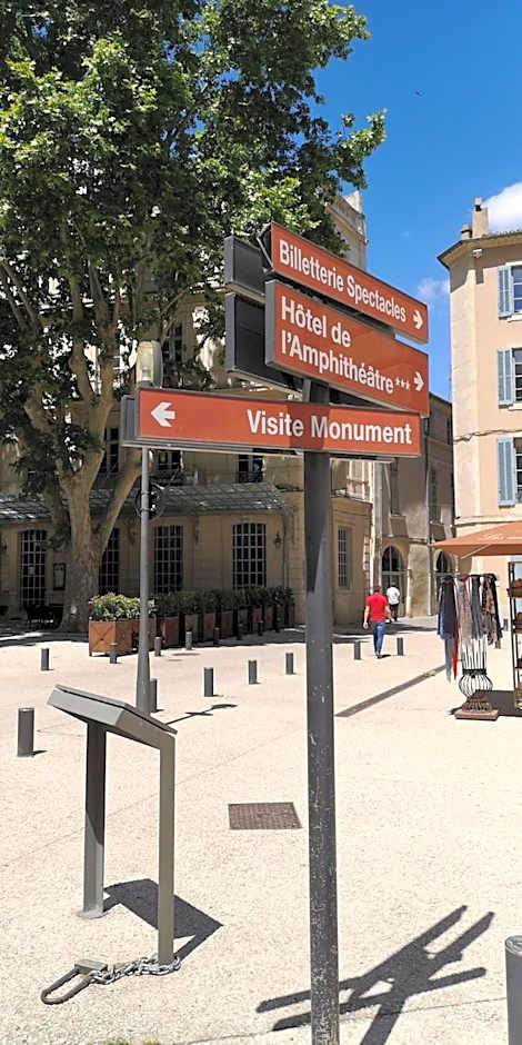 Hôtel De L'Amphithéâtre