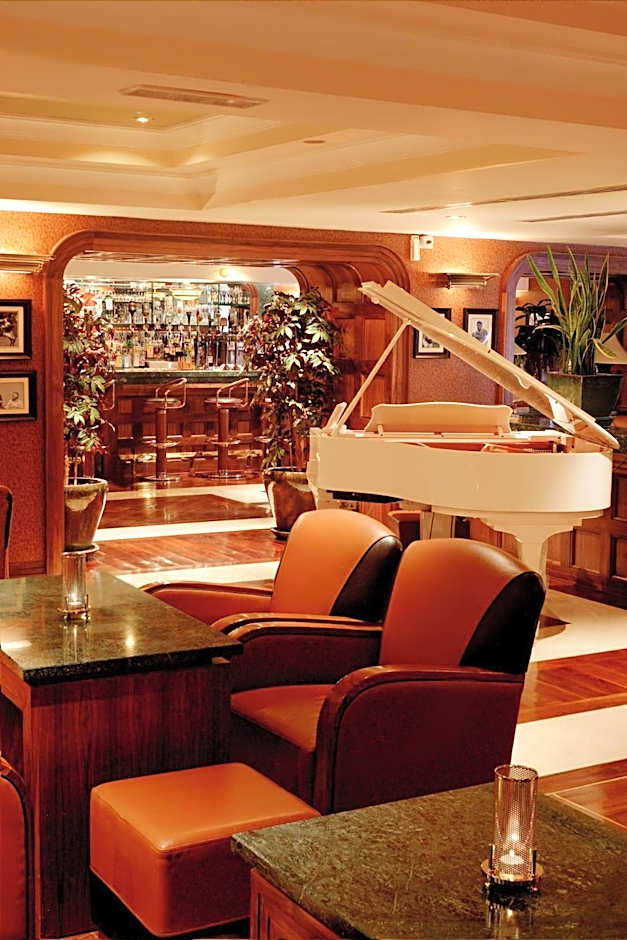 Killarney Plaza Hotel & Spa