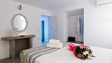 Grand Room with Sea View