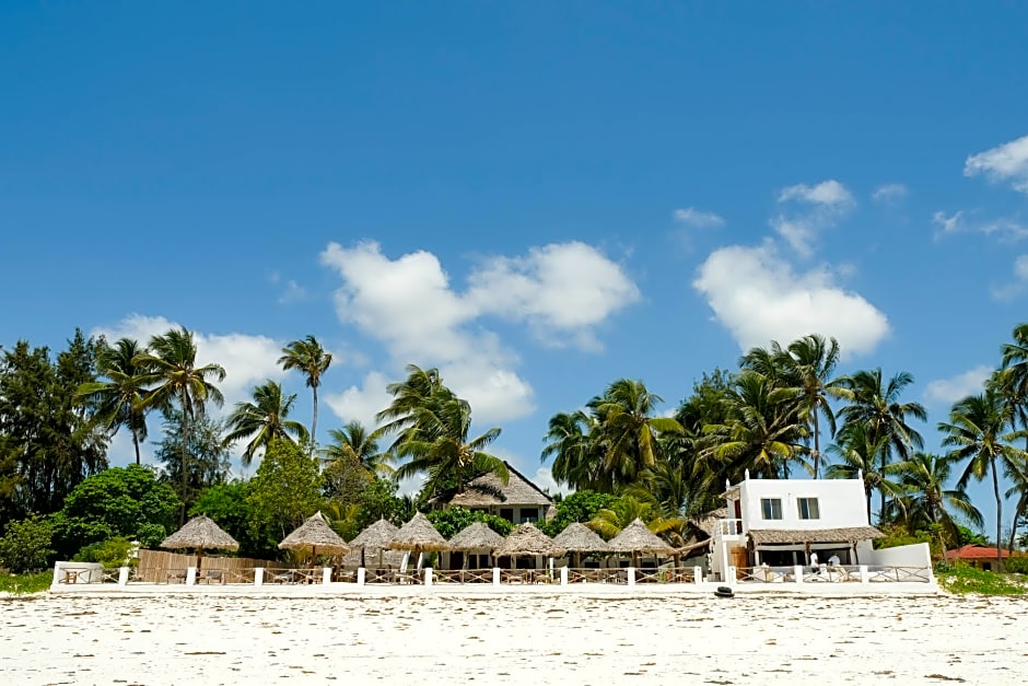 Makuti Beach Bungalows