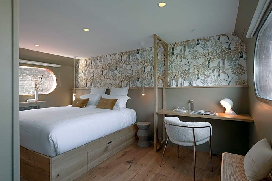 LA PENICHE - Bed And Bicycle - Vienne