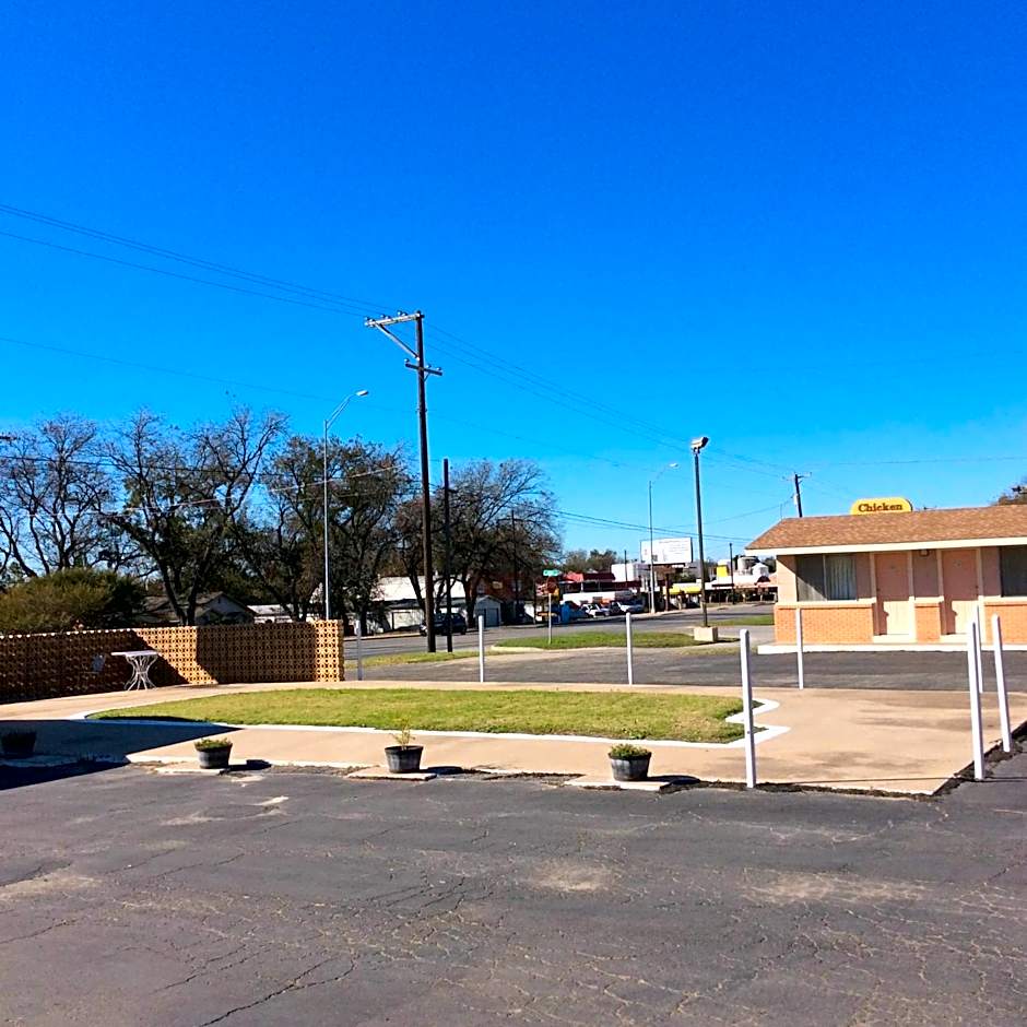 Regency Inn Comanche