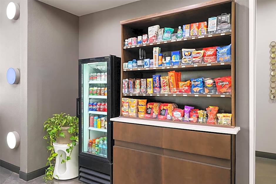 GLo Best Western Enid OK Downtown/Convention Center Hotel