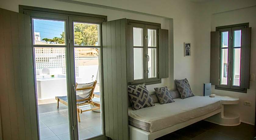 Amphitrite Suites Santorini