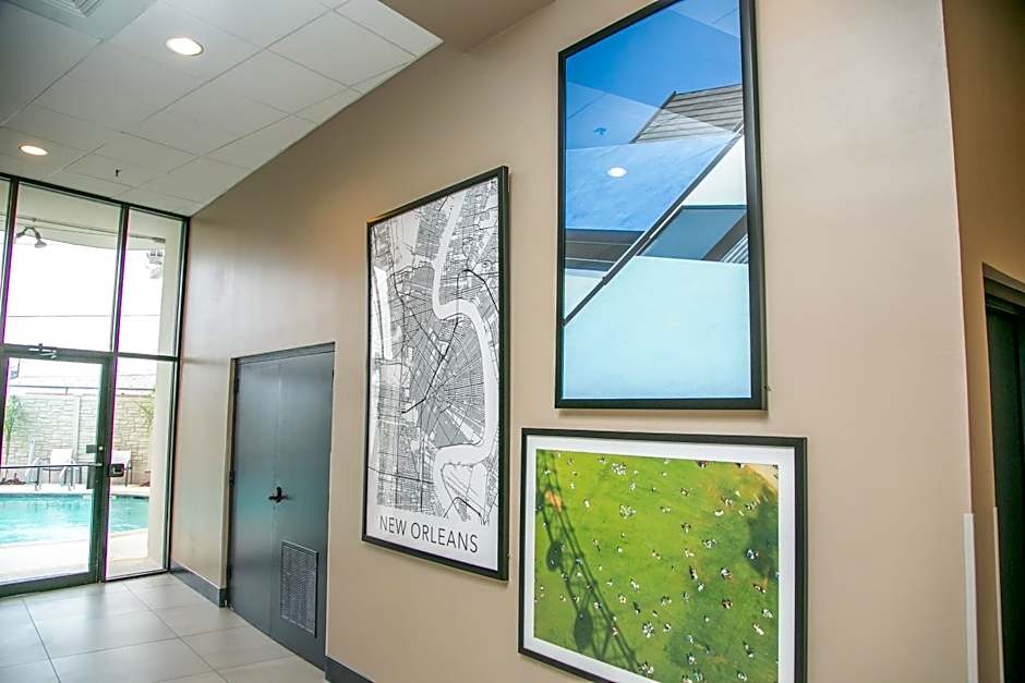 Holiday Inn New Orleans West Bank Tower By IHG