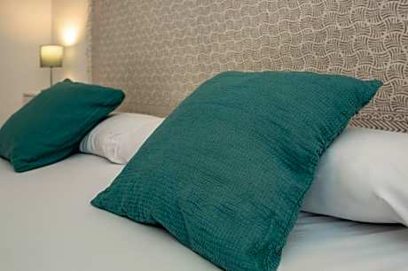 Standard Double Room with Shared Bathroom