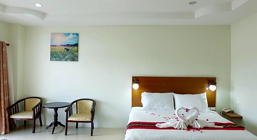 Chaophayathara Riverside Hotel