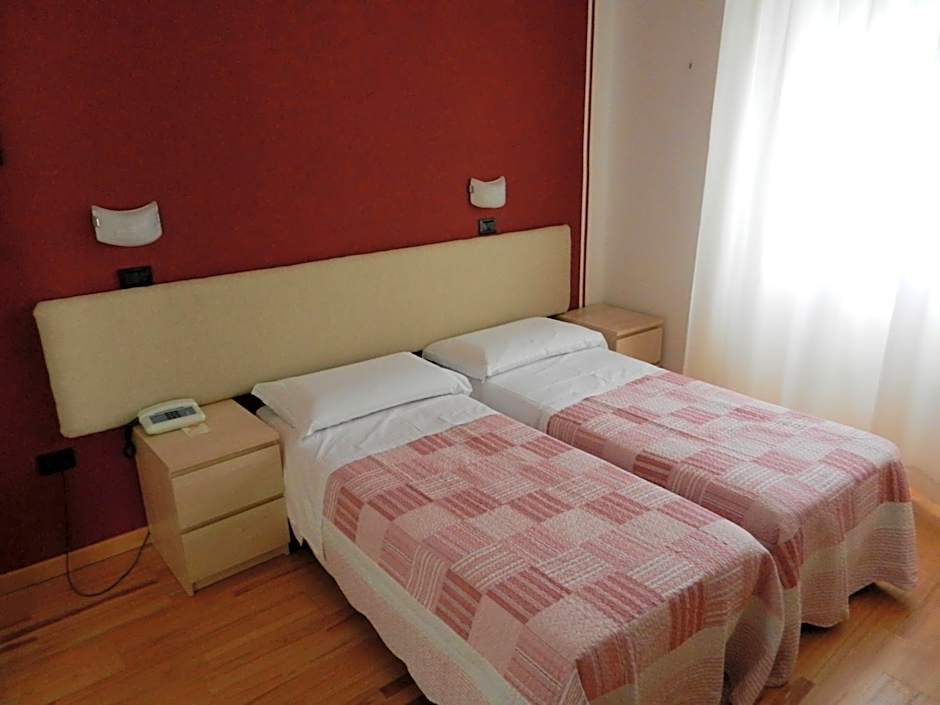 Hotel Paradiso