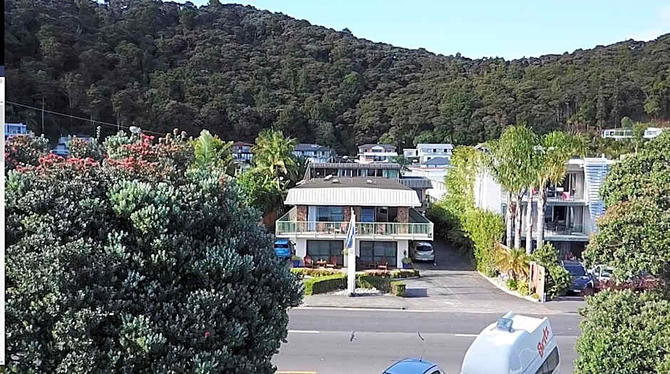 Bay Sands Seafront Studios