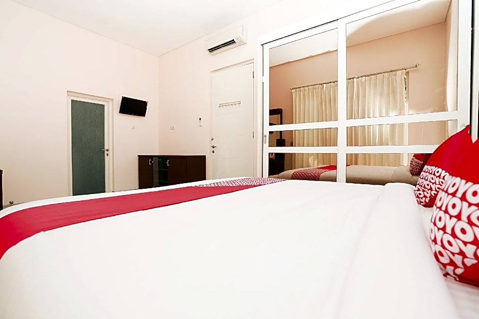 OYO 782 Menjangan Residence at Citraland 1