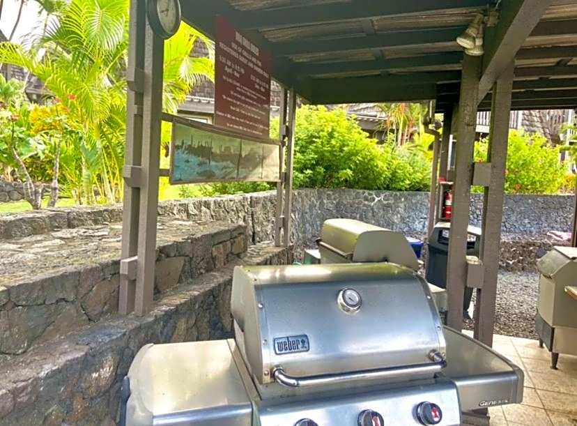 Beachfront 1 Bedroom Condo with Private Beach, Pool, Hot Tub