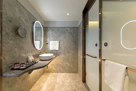 Executive King Room