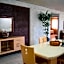 Suites del Sol Hotel & Apartments