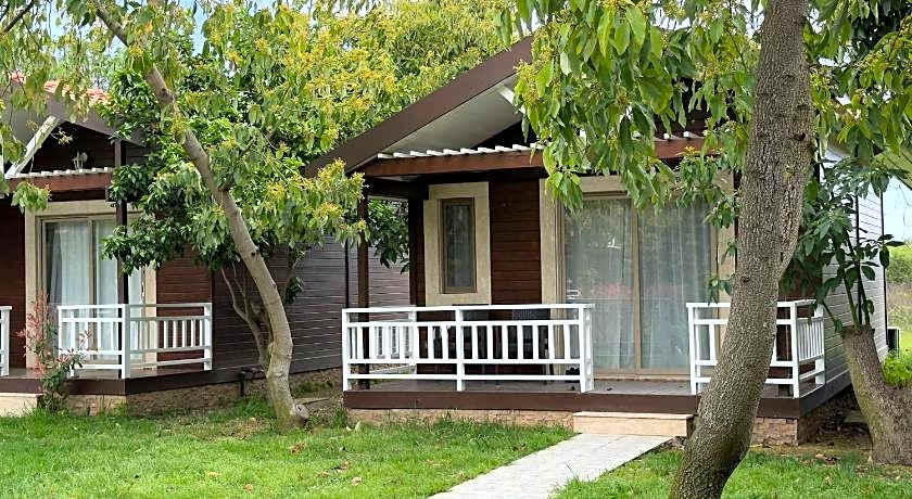 APELLA HOTEL