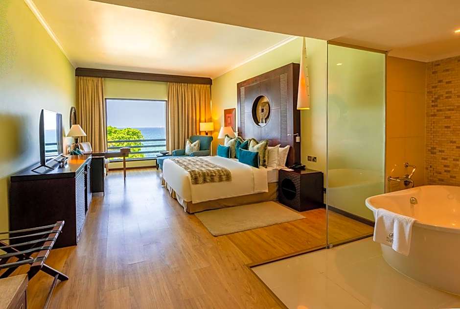 Sea Cliff Hotel