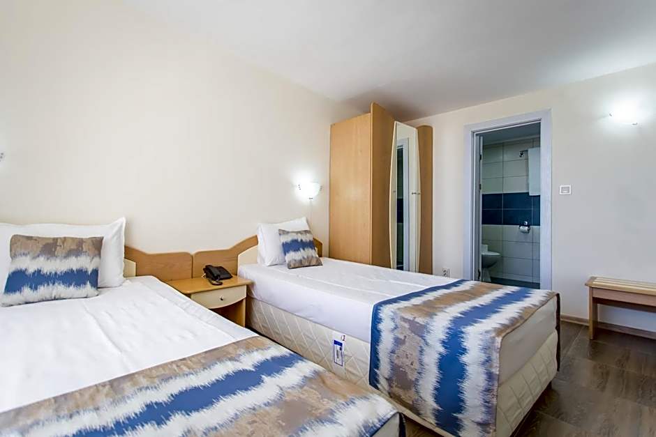 Hotel Longosa - All Inclusive Family Hotel near the beach in the peaceful southern part of Sunny Beach
