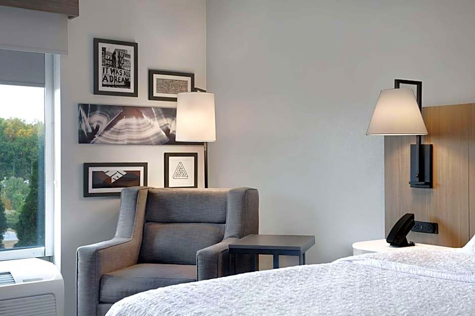 Hampton Inn By Hilton Easley