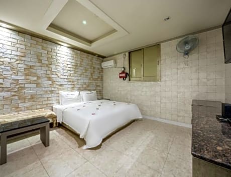 VIP Motel