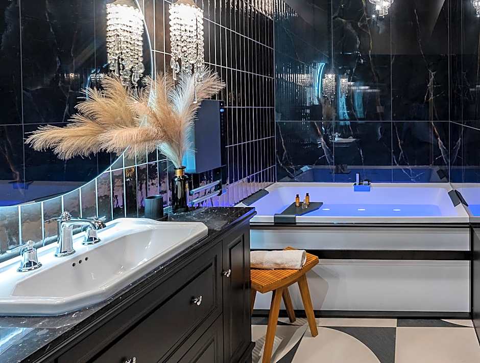 Host Inn Bien-être SPA JACUZZI Downtown