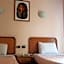 New Pola Hotel