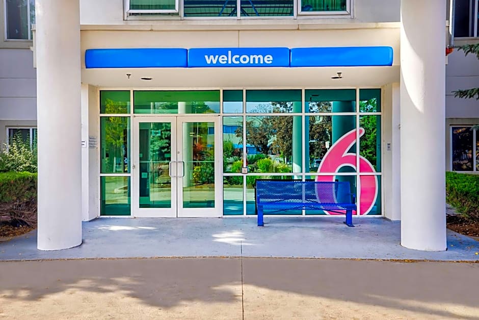 Motel 6-Burlington, ON - Toronto West - Oakville