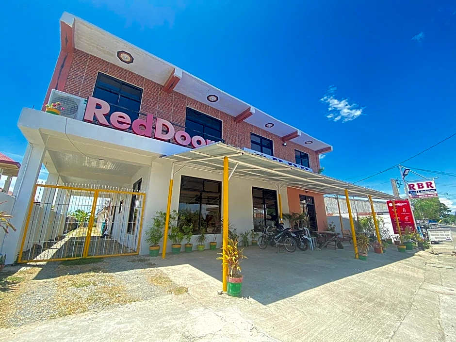 RBR Hotel and Restaurant near Hundred Islands