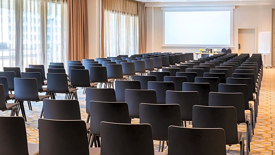 Holiday Inn Express Nice Grand Arenas By IHG