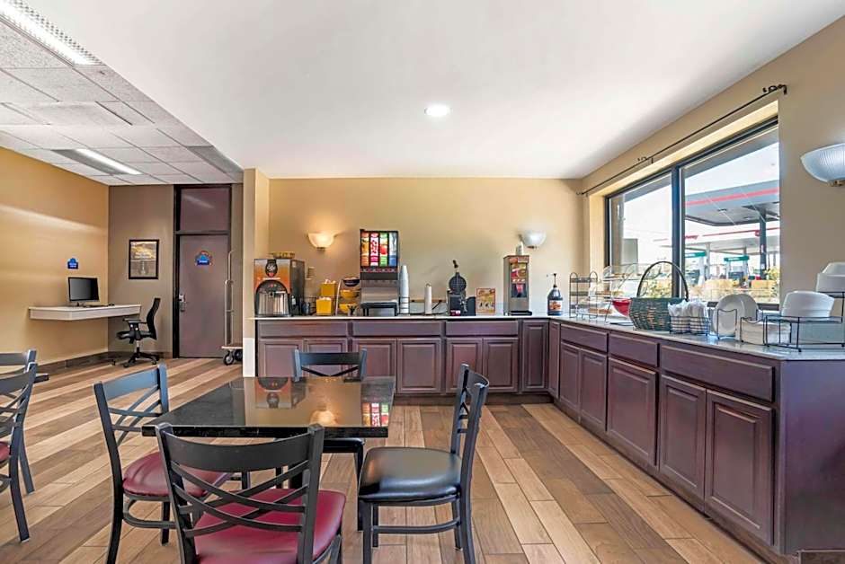 Quality Inn near Speedway