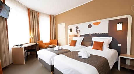 Superior twin room