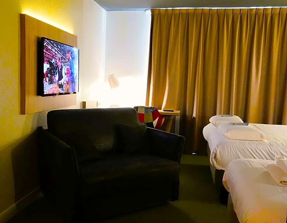 Kyriad Clermont Ferrand Nord - Riom