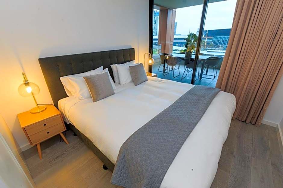 Waterfront Melbourne Apartments