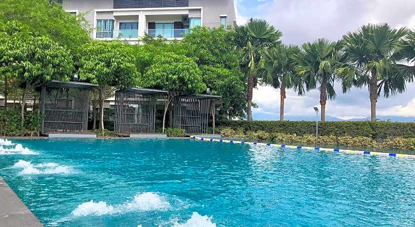 Sunset Seaview Vacation Condos @ IMAGO Shopping Mall