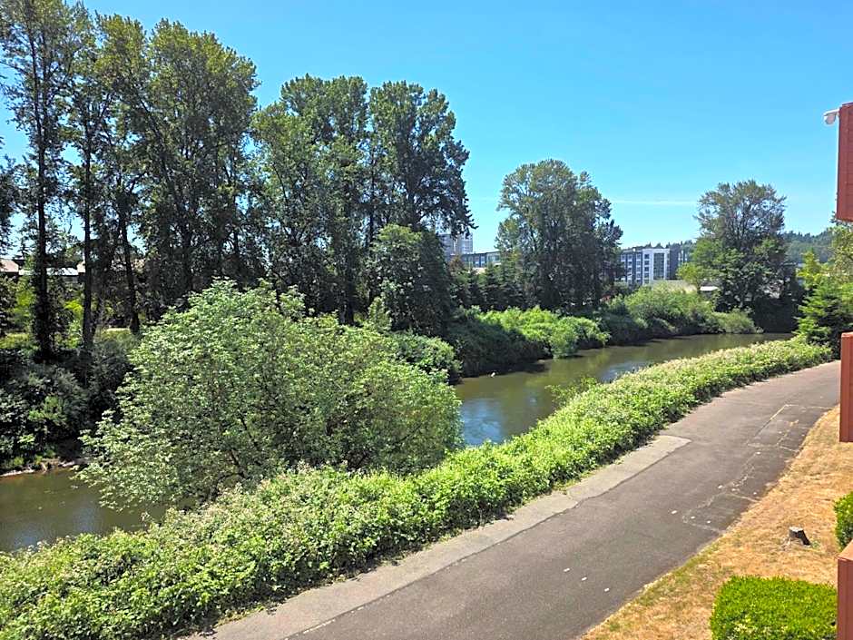 Ramada by Wyndham Tukwila Southcenter