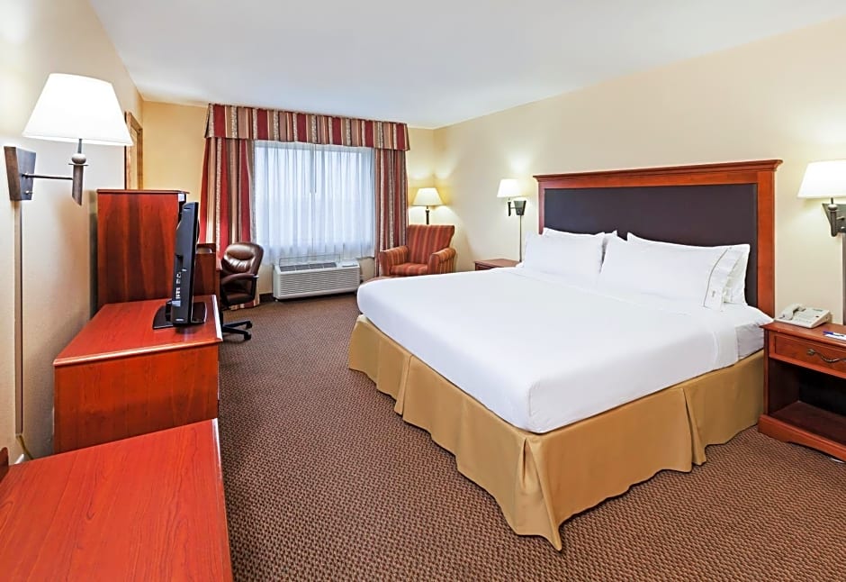 Holiday Inn Express Hotel & Suites Laredo-Event Center Area By IHG