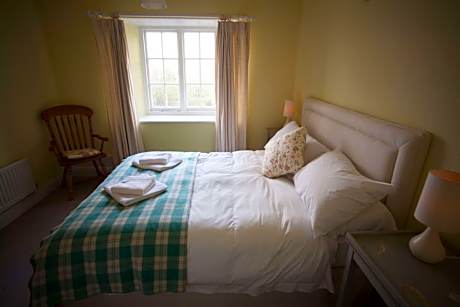 Suite with Garden View