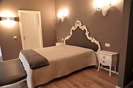 Suite with Spa Bath