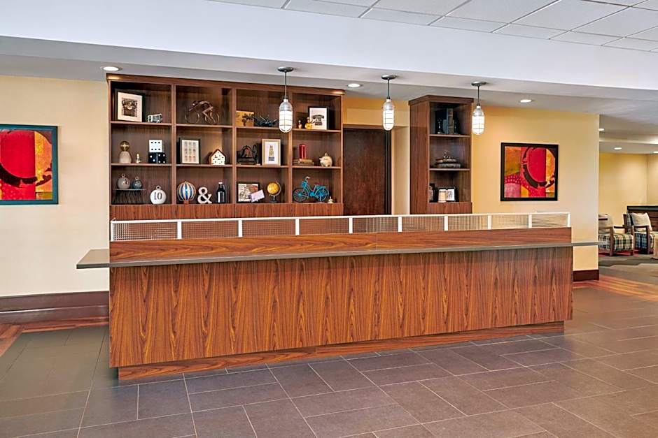Four Points by Sheraton Milwaukee Airport