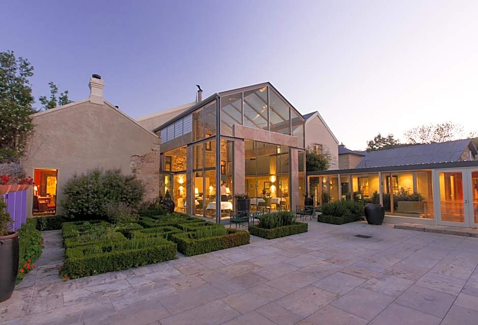 Photo 1 of 50 of Islington Hotel