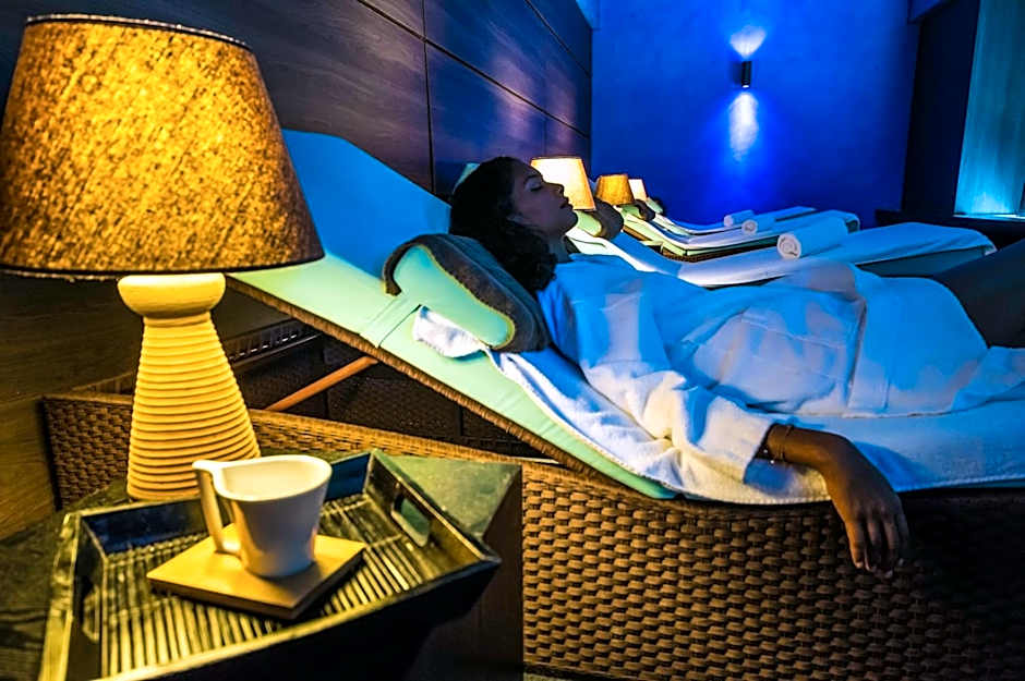 Mahogany Hotel Residence & Spa