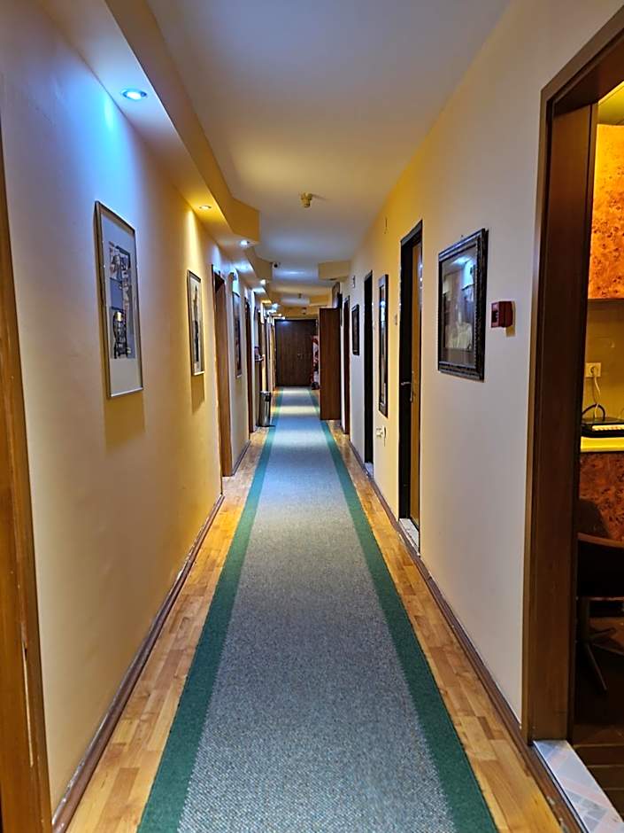 Hotel Square