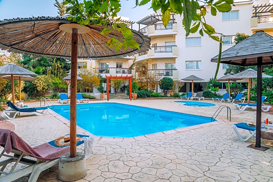 Artemis Cynthia Complex