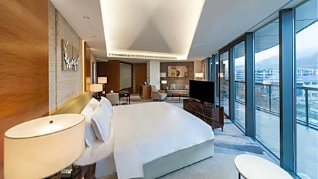Executive King Suite
