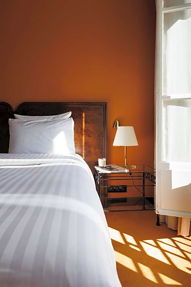 Hotel Carlton's Montmartre