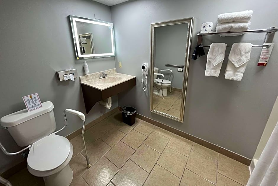 Super 8 by Wyndham Emporia