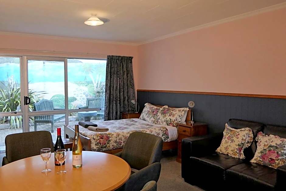 Queenstown Holiday Park Creeksyde