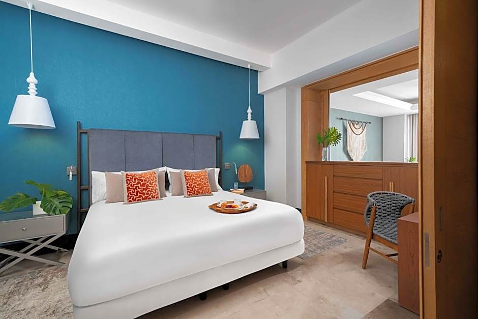 BON Hotel at VidantaWorld Nuevo Vallarta