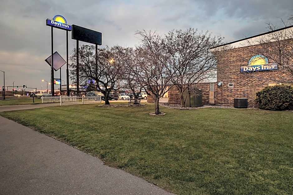 Days Inn by Wyndham Fond du Lac