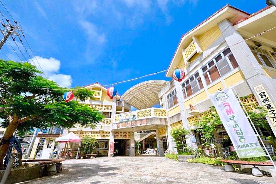 Adan hotel