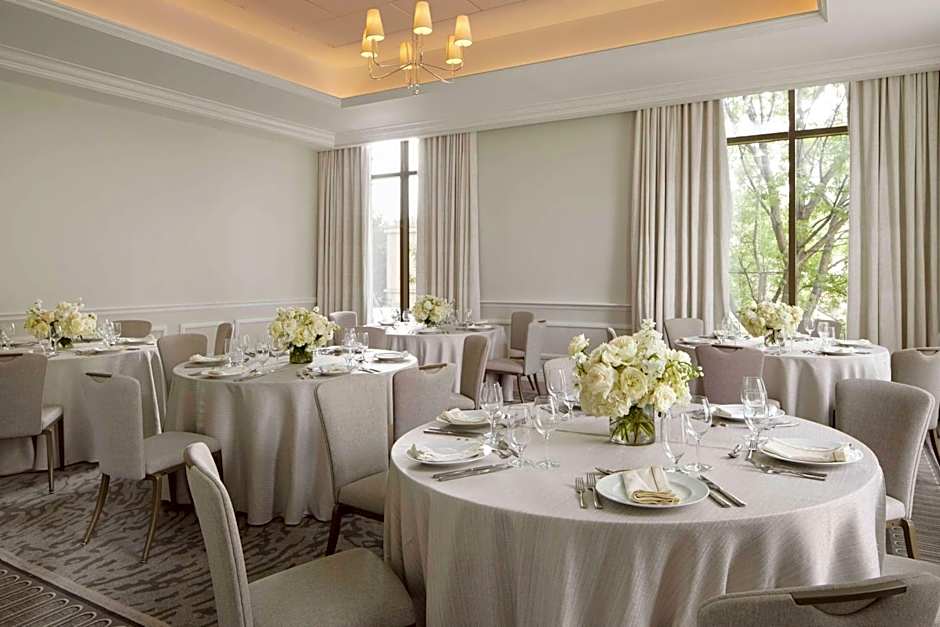 Waldorf Astoria By Hilton Atlanta Buckhead