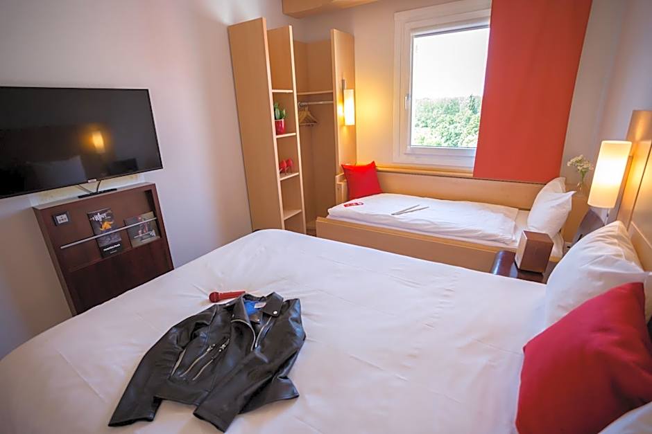 Ibis Plzen